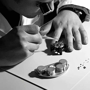 昆仑手表受潮的原因最可能是哪些？