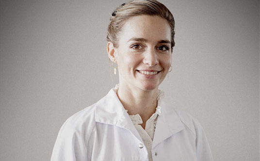 北京昆仑维修中心技师：玛丽